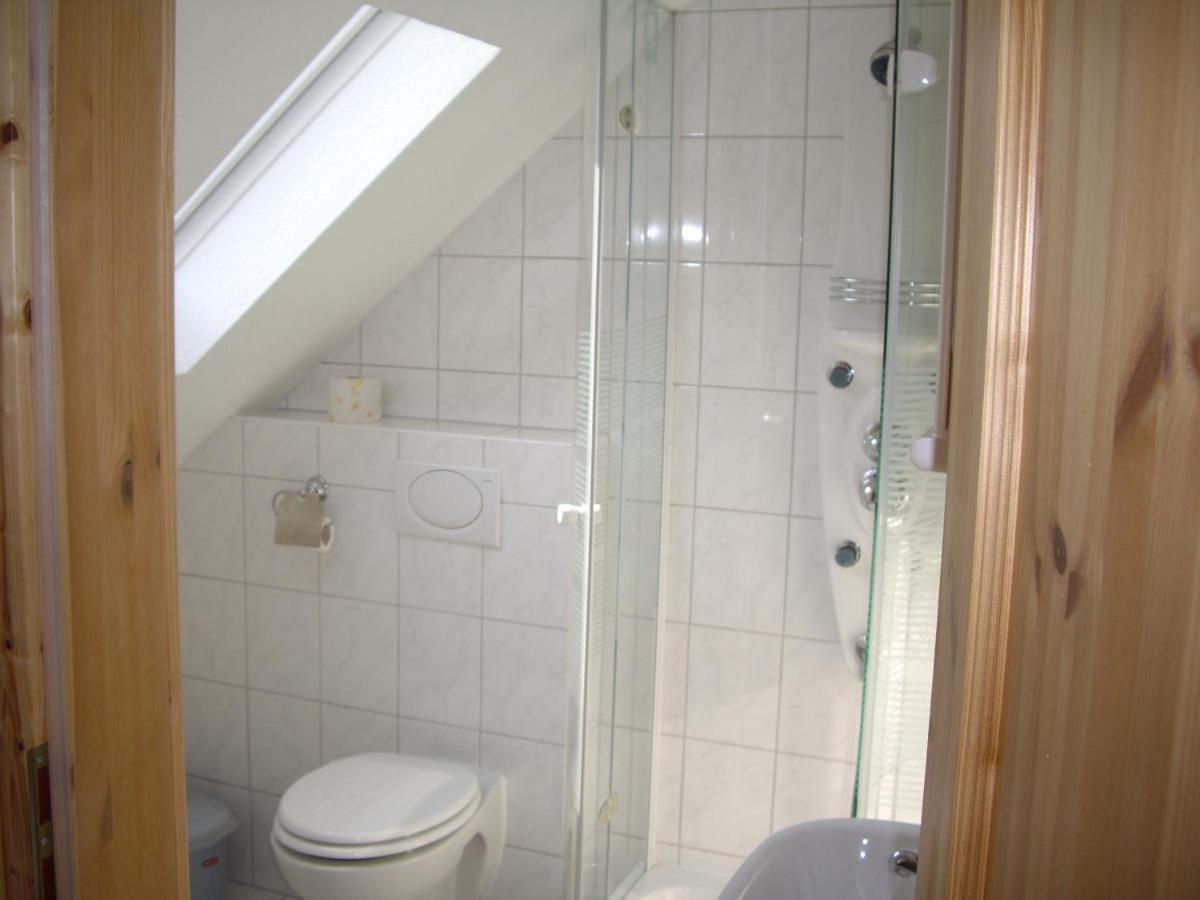 Landgasthof Zur Linde Munchhausen Luaran gambar